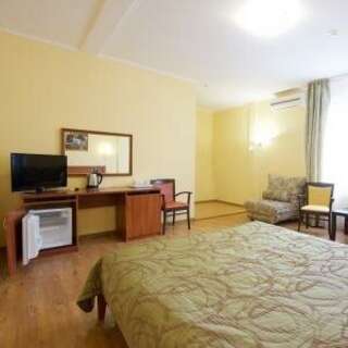 Гостиница Одиссея Рязань Полулюкс с двуспальной кроватью-5